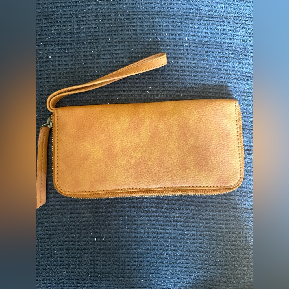 Free People Distressed Vegan Wallet - Picture 5 of 10
